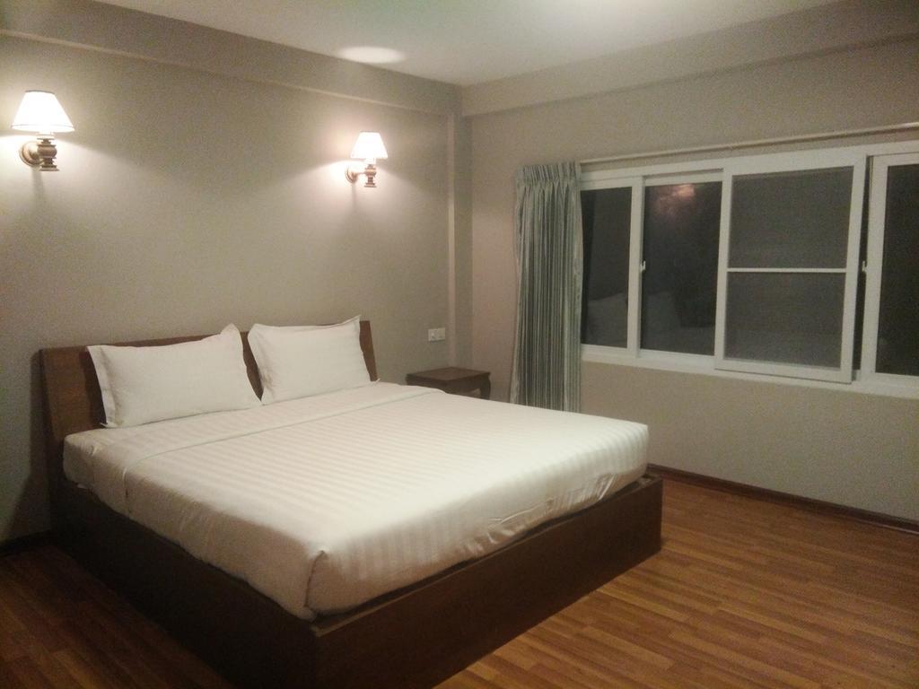Sky View Hotel Bagan Extérieur photo